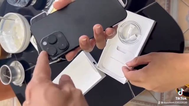 Khui hộp iPhone 14 Pro Max Space Black смотреть онлайн