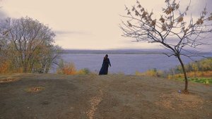 Здесь под небом чужим Юлия Маколкина