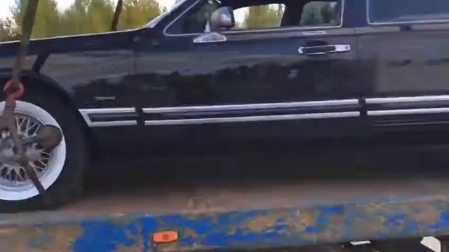 Lincoln towncar 1992/отсоединился разьем на бензобаке, перестал поступать бензин смотреть онлайн