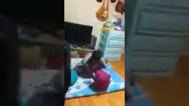 DoJoGoPHer and JM JaGuAr 4 pillow fight смотреть онлайн