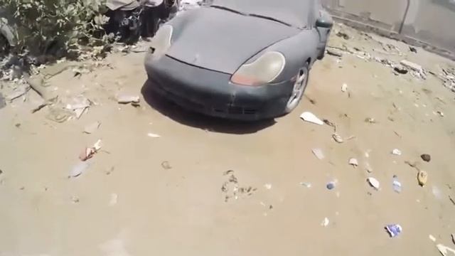 Заброшенные авто Дубая по цене металлолома, очень крутые автомобили, такого Вы еще не видели!!