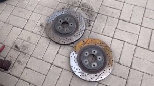 Infiniti g25 g35 g37 how to removal front brake drilled rotors Akebono снятие тормозных дисков