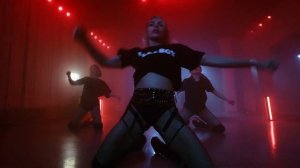 Видео стрип-танца под песню Rihanna. Снято для Школы танцев