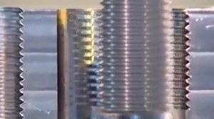 Фрезерование резьбы гребенчатой фрезой.avi