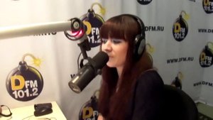 Анна Черникова поёт песнь на DFM