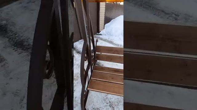 Садовые качели.