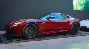 Aston Martin DBS Superleggera 2021