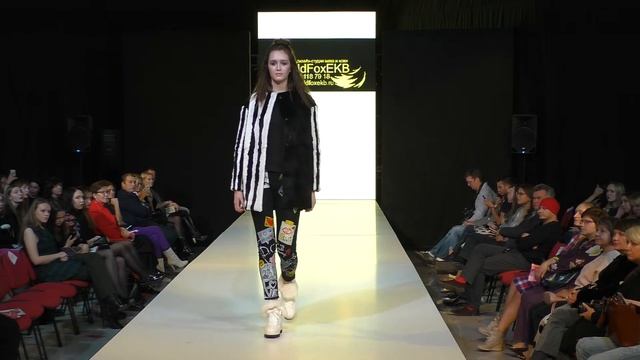 Неделя моды в Екатеринбурге ОСЕНЬ ЗИМА 2017 18   Goldfox ekb Илона Рибак и Алена Хоронжина смотреть онлайн
