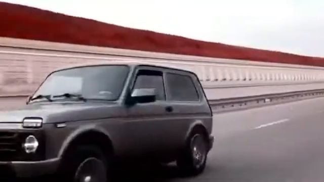 Офигительная НИВА просто супер!!!