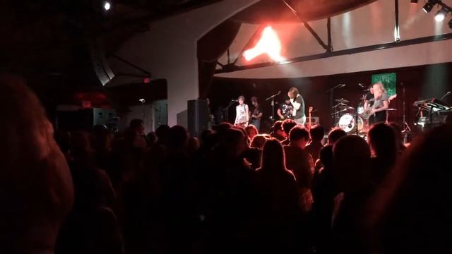 "Cherry Bomb" COVER by Pinapple Chutney смотреть онлайн