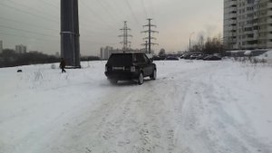 Рендж Ровер 4.2 литра 396 лошадей.так катаемся