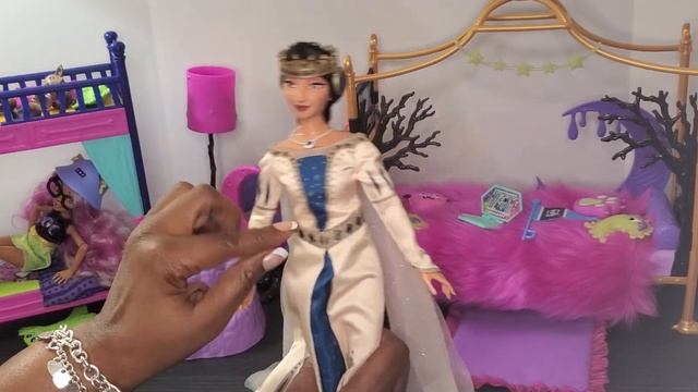 Lets Unbox!! The New WISH doll set. #dollcollector #wish #disney смотреть онлайн