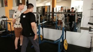 Пора Работать. Сегодня обзоры на профессии Фитнес тренер и тренер по Пауэрлифтингу