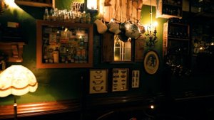 Видеопрезентация паба Black Swan Pub - интервью с Денисом Бобковым
