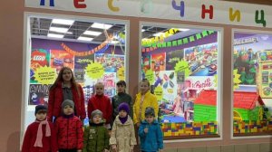 Информирование общественности о профессии приемного родителя и родителя-воспитателя.