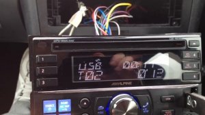 ALPINE CDE-W235BT