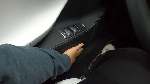 Tesla Model S Initial Impression смотреть онлайн