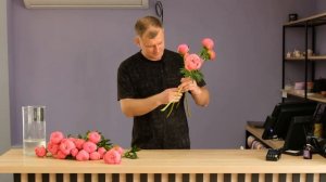 Пора Работать. Сегодня обзоры на профессии Научный сотрудник МБУК Кореновский ИКМ и Флорист