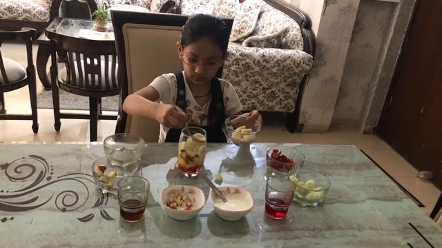 Fruit cocktail by little chef Archisa (cold cooking) смотреть онлайн