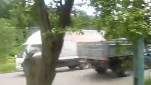 Зустріч ГАЗ-5312 АС5137АХ і Isuzu NQR-71 АС8390АХ смотреть онлайн