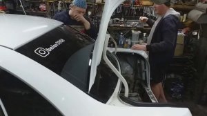 Попытка срезать заднее стекло одному
