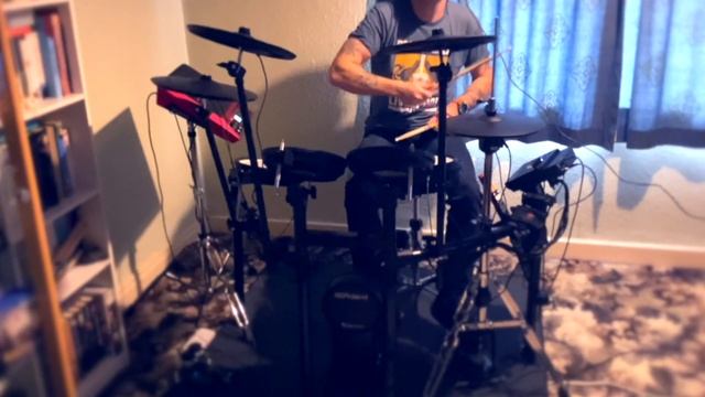 Sound test - Roland TD-17 KVK drum kit playing live - Logic x and Toontrack's Superior Drummer 3 0 смотреть онлайн