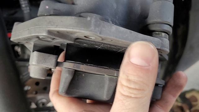 замена передних колодок honda cbr650f abs 2014г. смотреть онлайн