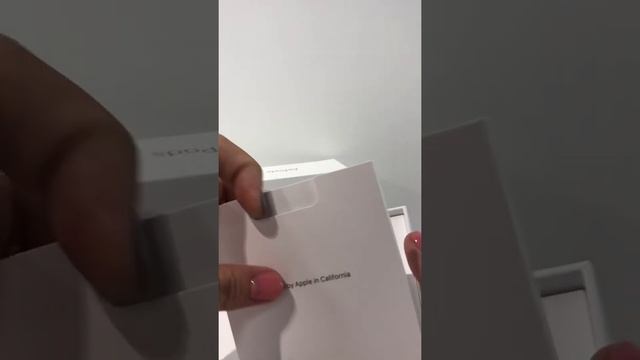 Распаковка AirPods смотреть онлайн