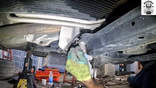 Jeep - Replacing ball joint in lower control arm suspensionsystem подвеска ходовая car