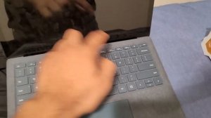 SURFACE LAPTOP 3 POWER ISSUES FLASHES WINDOWS LOGO AND THEN TURNS OFF (SOLUTION)