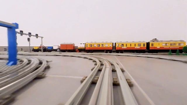7735 - Lego 12V Trains - Best of 1980's смотреть онлайн