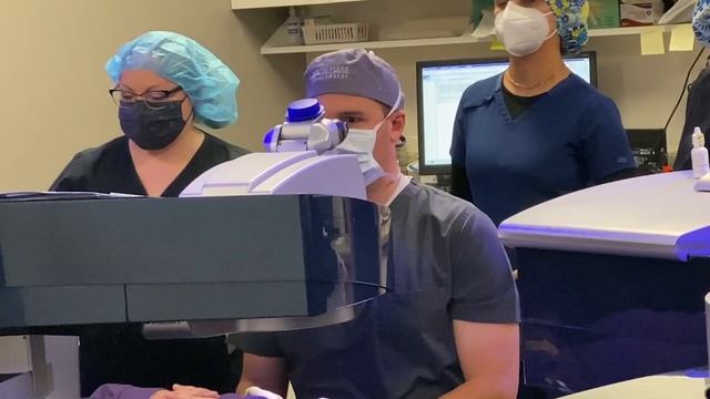 Stephanie is loving her LASIK Surgery results with Dr. KC Bentley at Thurmond Eye Associates смотреть онлайн