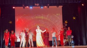 Песня "Мы желаем счастья Вам!." Исполняет Светлана Руль.