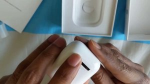 Unboxing Apple Airpods