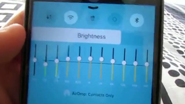 3 Control Centre Tweaks | IOS 9.3.3 смотреть онлайн