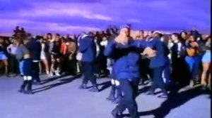 MC Hammer - Pumps and a Bump, Version 2 (1994)