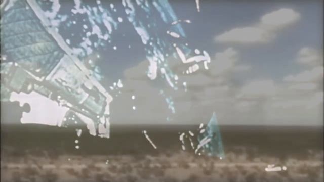 Floating in the Space Desert смотреть онлайн