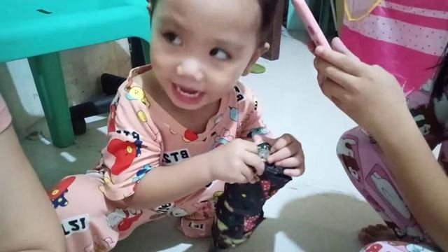 AYAW NYA NA TAWAGING SHENSHEN ANG ATE NYA😁 DAPAT ATE LANG DAW😅 смотреть онлайн