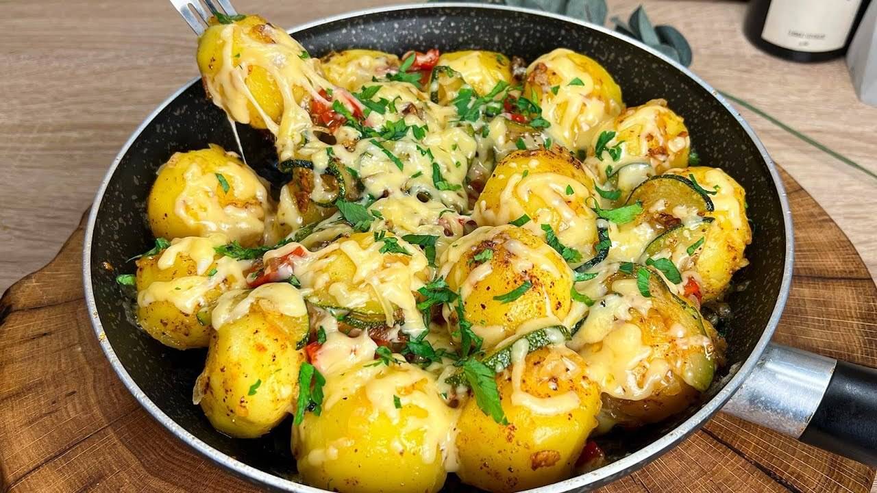 Это самая вкусная картошка, которую я когда-либо ела! Простой и вкусный рецепт