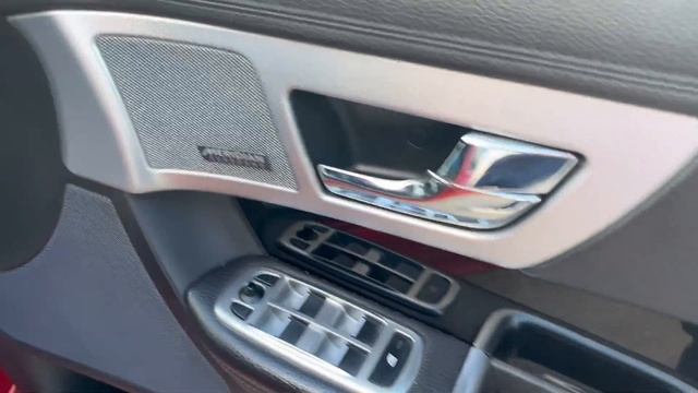 Jaguar XF 2.2d R-Sport Black Sportbrake Auto 5dr 2015 (15) 97,077 milesDieselAutomaticRed смотреть онлайн