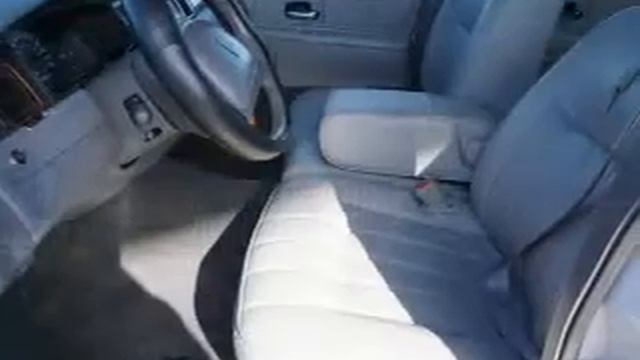 1998 Lincoln Town Car P1774 - Louisville KY смотреть онлайн