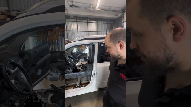 Процесс разбора и шумоизоляции Nissan X-Trail #шумоизоляция #cars #automobile #like