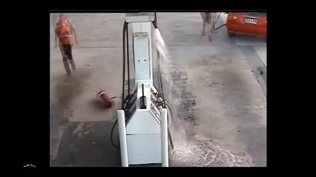 Бабы на заправке, самые забавные случаи. 2018
