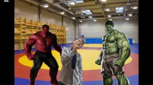 гигачат Магомед против гигачата Дениса и гигачат бабракет