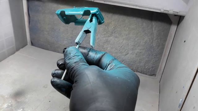 Hotwheels custom pt.4: Painting the car. смотреть онлайн