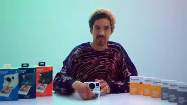 How to use the Polaroid Now+ camera смотреть онлайн