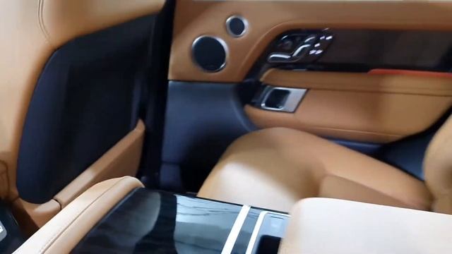 Land Rover Range Rover Autobiography 4.4 смотреть онлайн