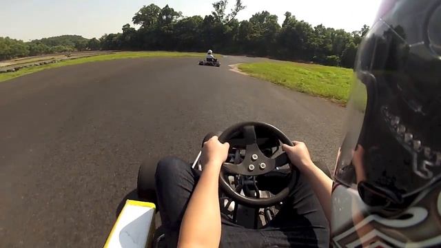 Golden Apple Kart смотреть онлайн