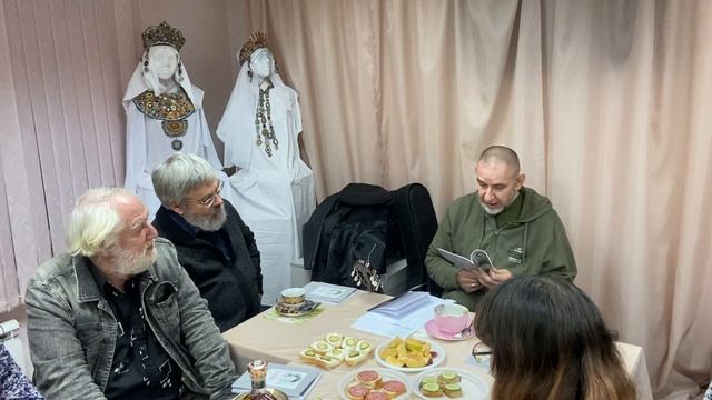 #посиделки #андрейсоловьев #москва #октябрь2024 #люблиморьезнаний #россия