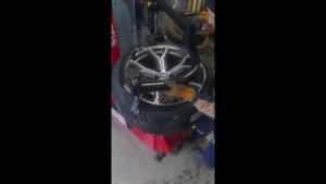 Хороший шиномонтаж без лишнего должен быть таким...